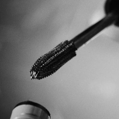 Lengthening & Volumising Mascara — Clean, Peptide-Infused Formula VICAREX