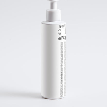 VICAREX  Pure Comfort Gentle Cleansing Milk for Soft, Hydrated Skin